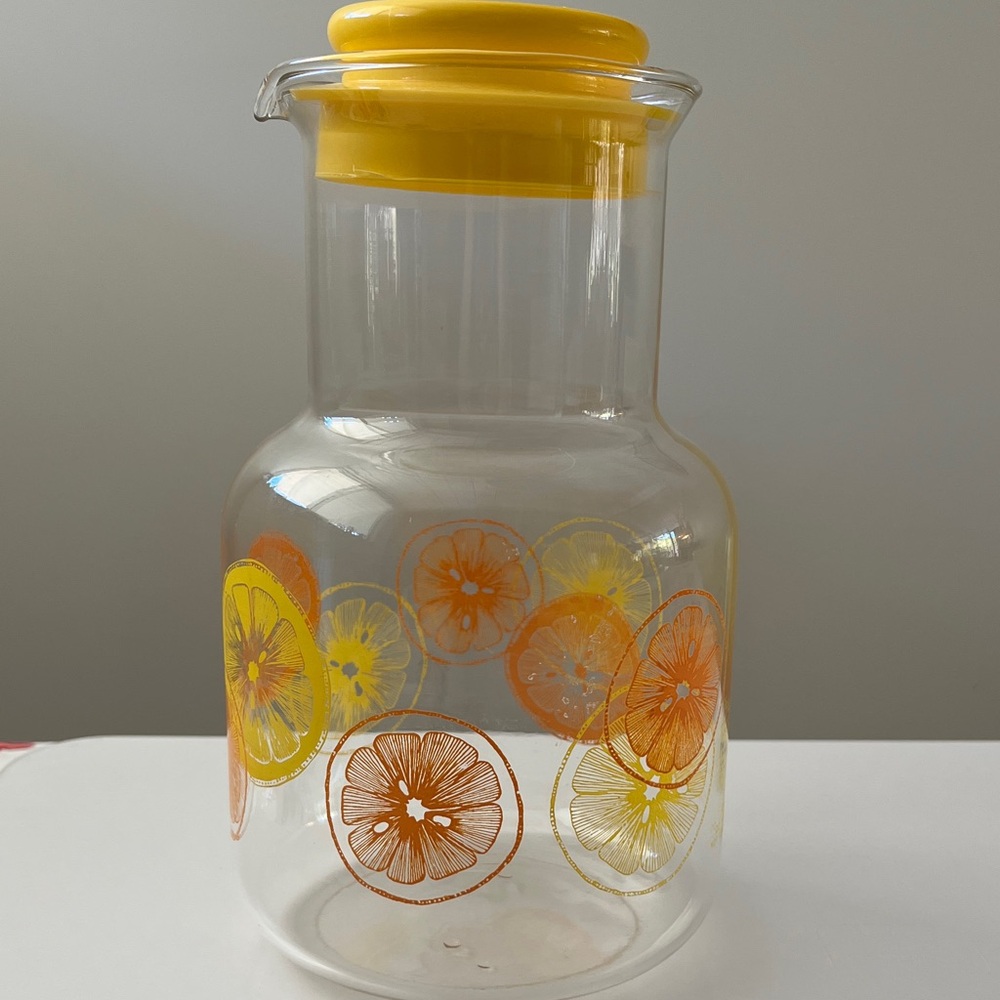 Vintage Pyrex Citrus Glass Pitcher with Lid EUC